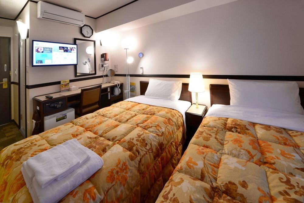 Toyoko Inn Osaka Namba Nippombashi Exterior photo